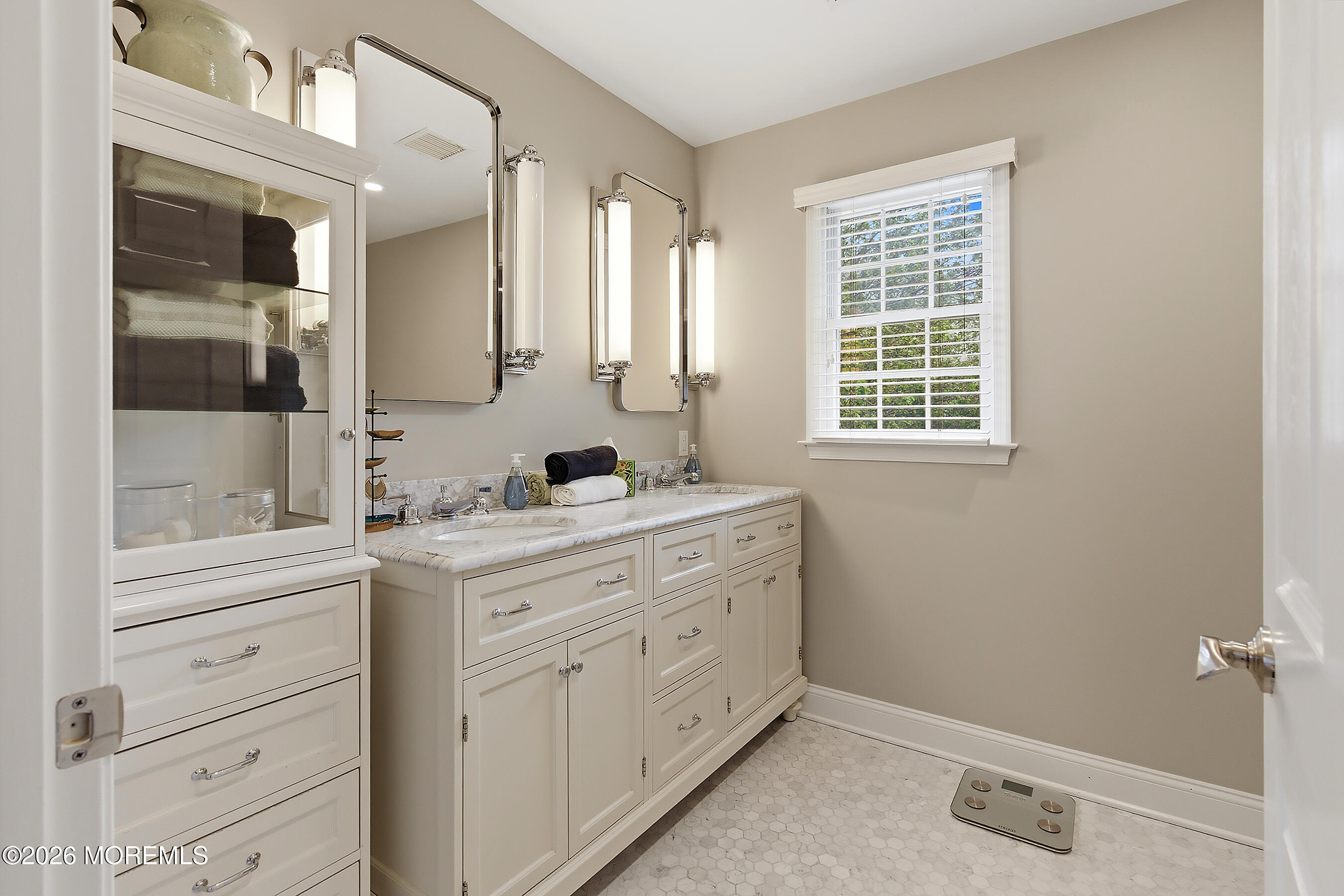 924 Ocean Road Point Pleasant, NJ 08742 - Photo 27 of 56 37-Bath 3A