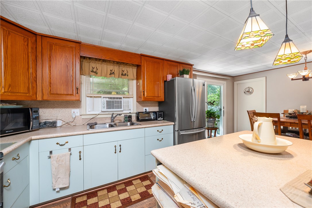 405 Camp Dixie Road Burrillville, RI 02859 - Photo 5 of 27 Gallery Image 5