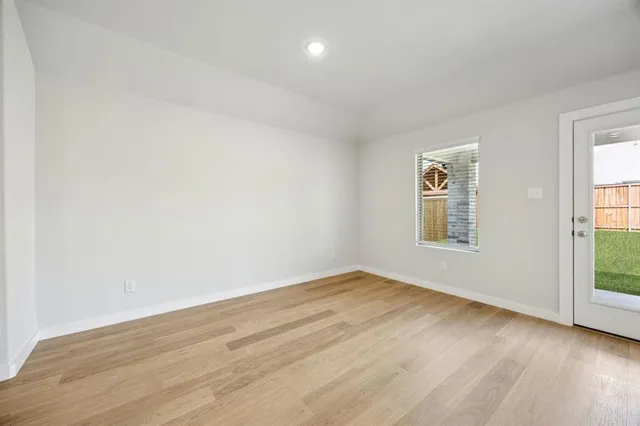 $279,990 | 305 Lockhart Street, Greenville, TX 75402