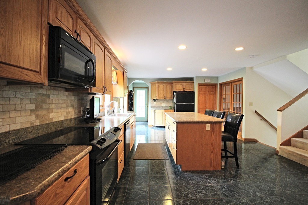 5 3rd Road Woburn, MA 01801 - Photo 4 of 30 Gallery Image 4