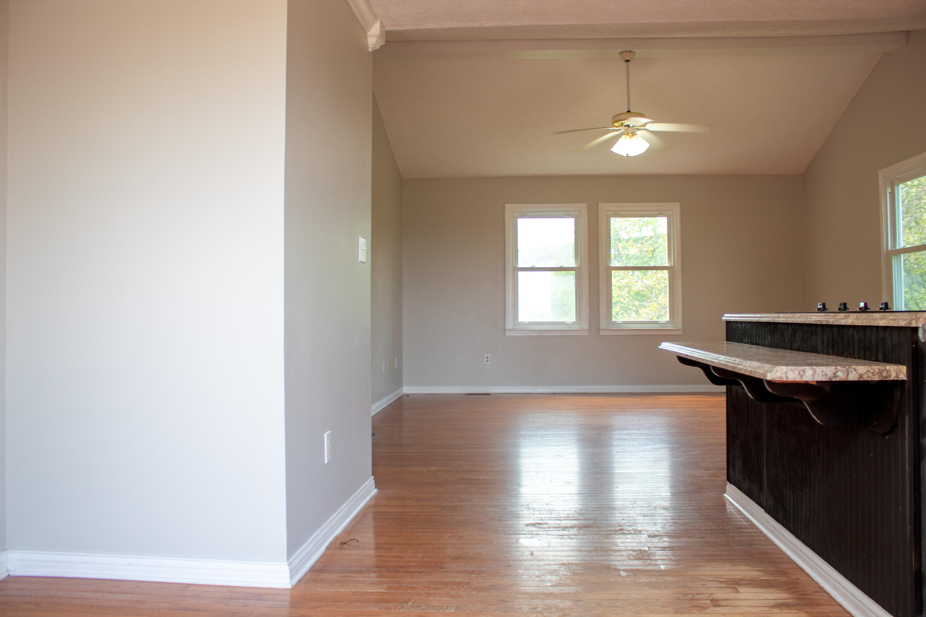2029 Kentucky River Road Richmond, KY 40475 - Photo 10 of 28 Eat in Kitchen