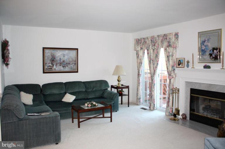 4478 Cole Farm Road Nottingham, MD 21236 - Photo 8 of 11 Living Room #2