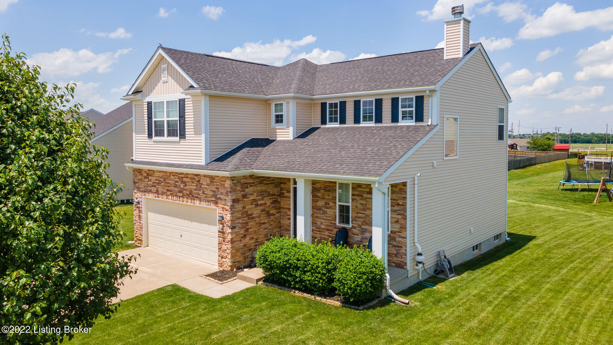 134 Golden Wing Road Mount Washington, KY 40047 - Photo 3 of 48 3