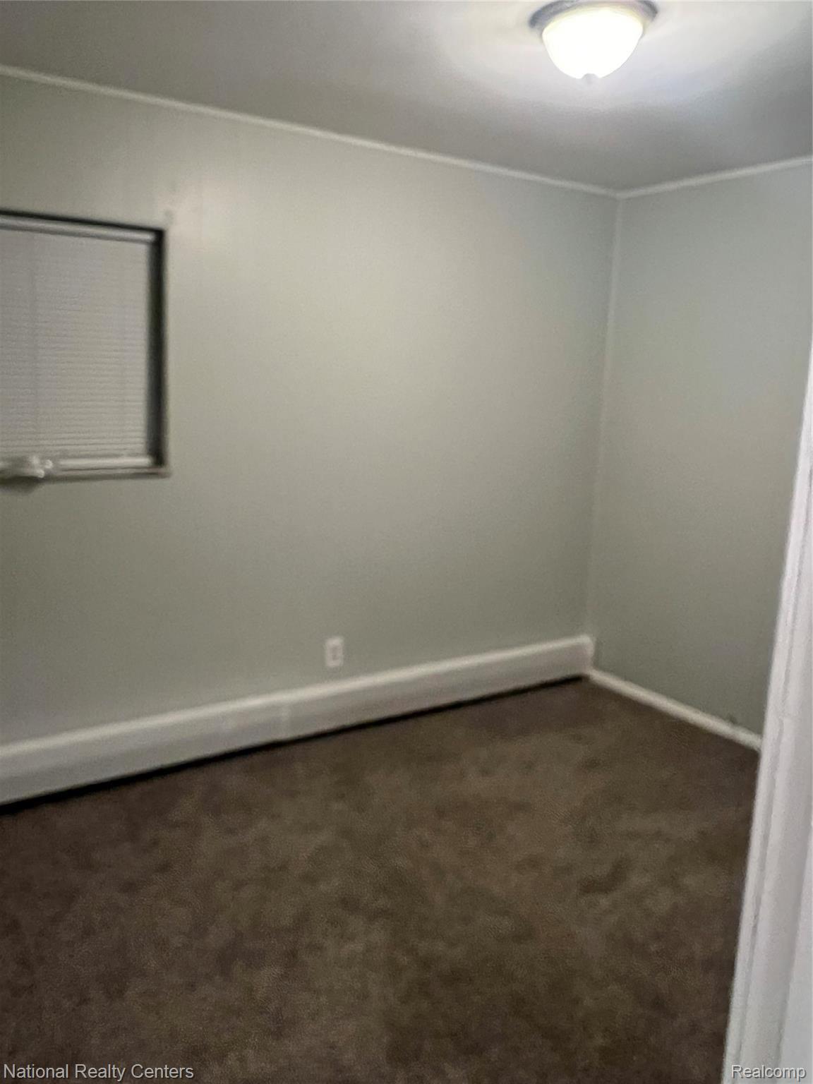 8051 Toepfer Road Warren, MI 48089 - Photo 12 of 18 529CE16F-1D4F-4B4C-BFE9-0230F6455AEF.jpeg