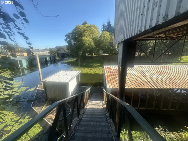 $899,000 | 700 Park Avenue, Unit 703 625, Lakeside, OR 97449