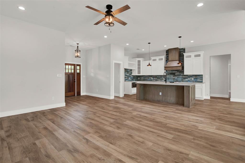 1179 Robertson Road Whitewright, TX 75491 - Photo 8 of 38 Gallery Image 8