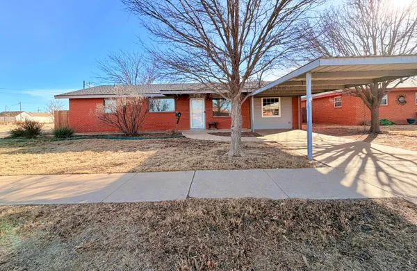 $135,000 | 320 Arthur Street, Tulia, TX 79088