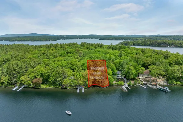 $499,000 | Big Barndoor Island, Alton Bay, NH 03810