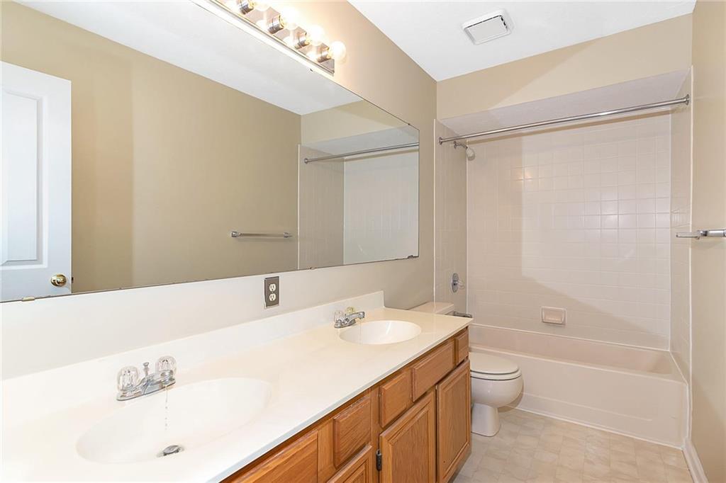 10815 Thistle Ridge Fishers, IN 46038 - Photo 27 of 30 Gallery Image 27