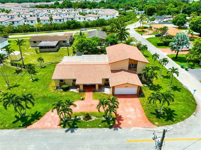 $899,900 | 2420 Northwest 132nd Street, Miami, FL 33167
