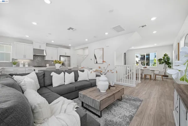 $1,250,000 | 9137 Seawind Way, Newark, CA 94560
