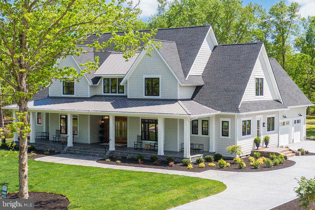 17819 Yatton Road Round Hill, VA 20141 - Photo 12 of 22 SIDE ENTRANCE