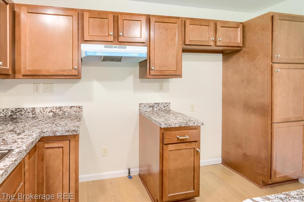 1077 Hadley Road Lapeer, MI 48446 - Photo 21 of 61