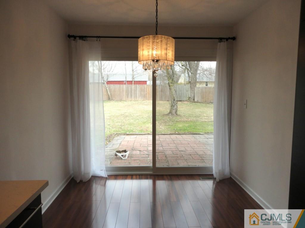 8 Cranston Road Kendall Park, NJ 08824 - Photo 10 of 24 Gallery Image 10