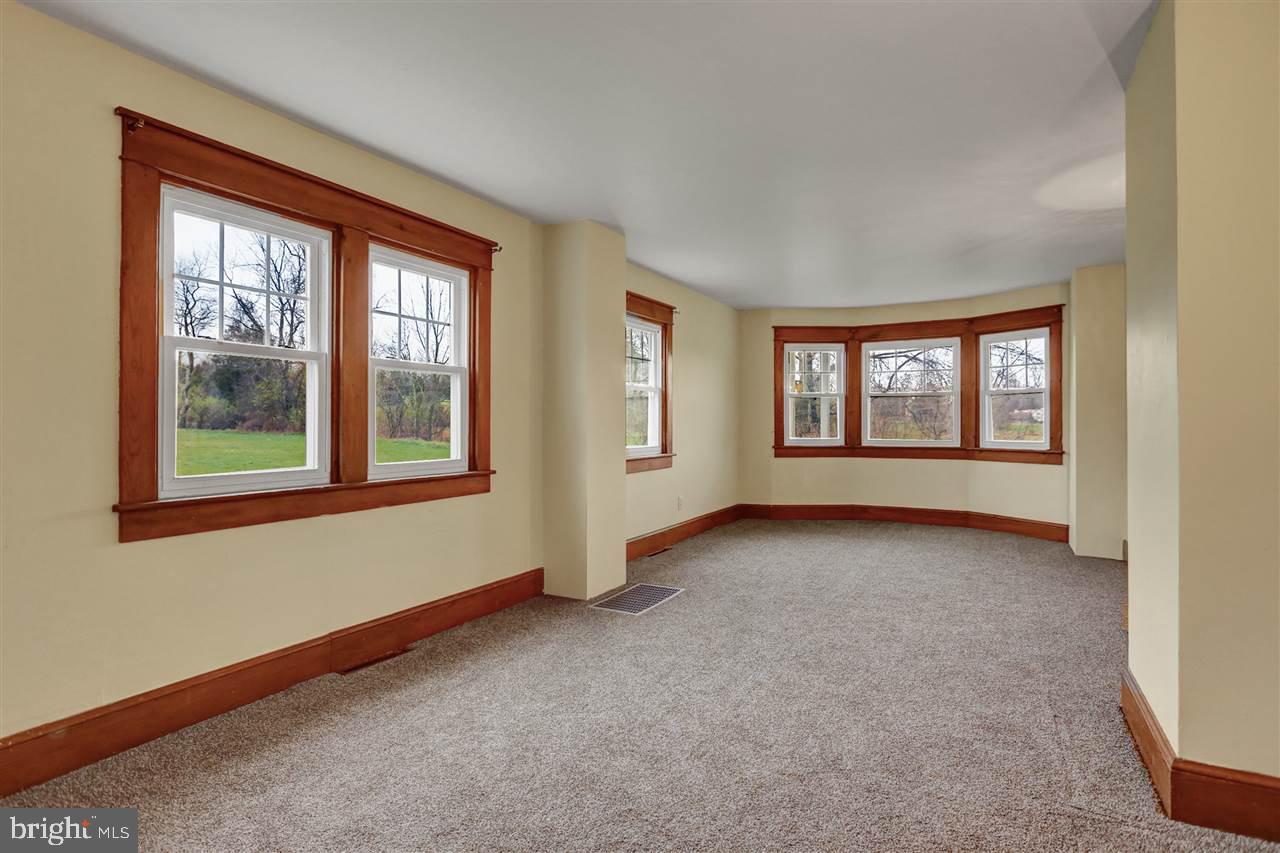 352 North Middlesex Road Carlisle, PA 17013 - Photo 11 of 24 Gallery Image 11