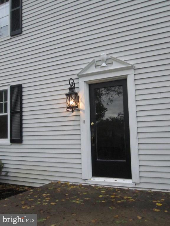 1818 East Mt Hope Road Manheim, PA 17545 - Photo 9 of 27 Gallery Image 9