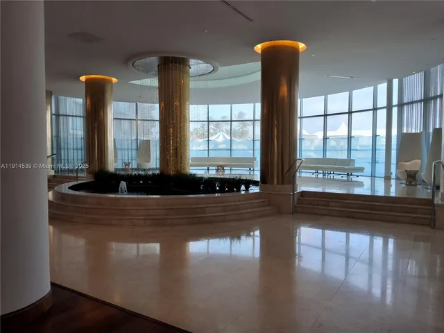 $3,200 | 5161 Collins Avenue, Unit 312, Miami Beach, FL 33140