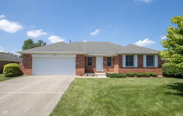 $284,900 | 370 Vinewood Drive South, Brownsburg, IN 46112