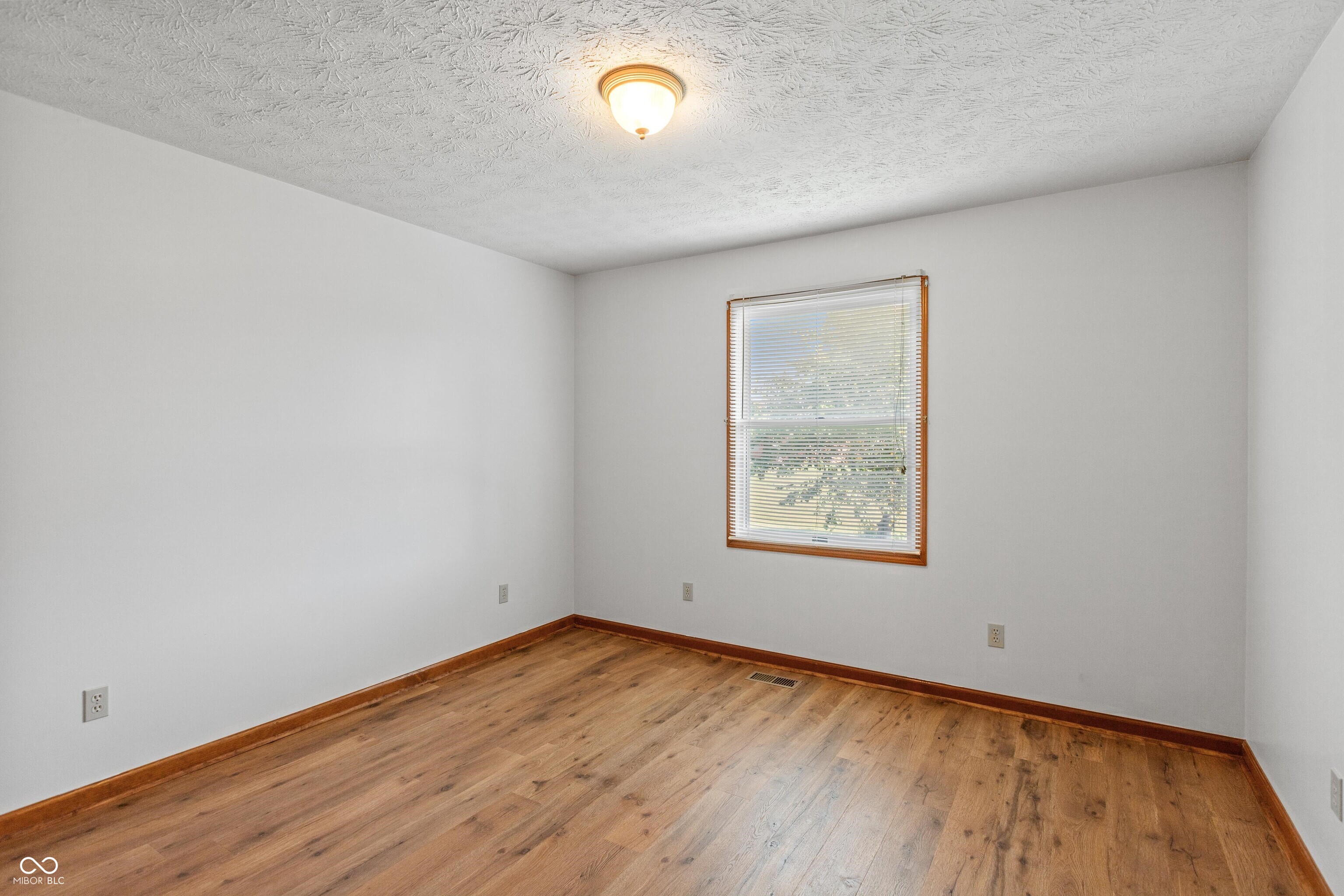 370 Vinewood Drive South Brownsburg, IN 46112 - Photo 15 of 49