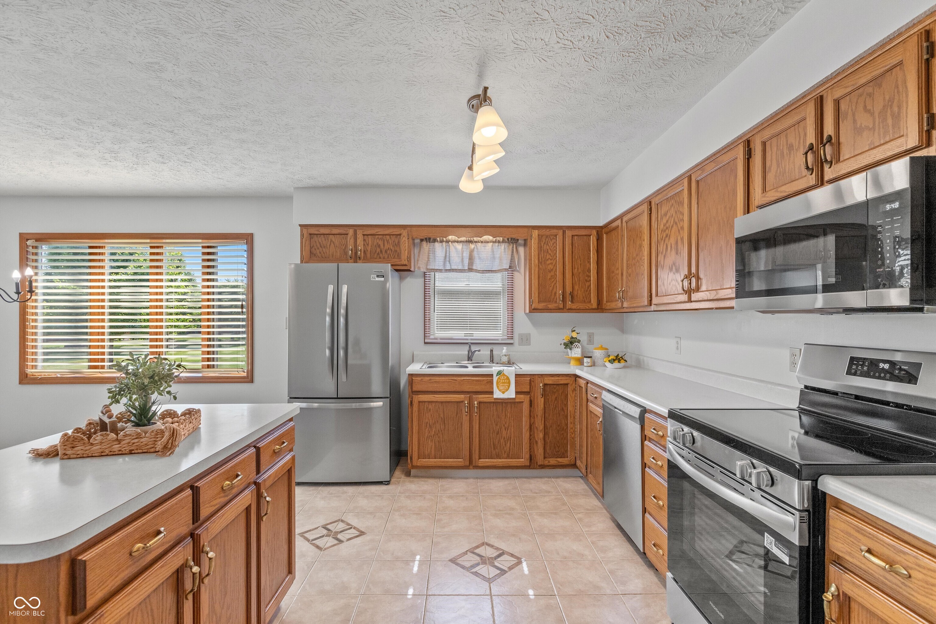 370 Vinewood Drive South Brownsburg, IN 46112 - Photo 6 of 49