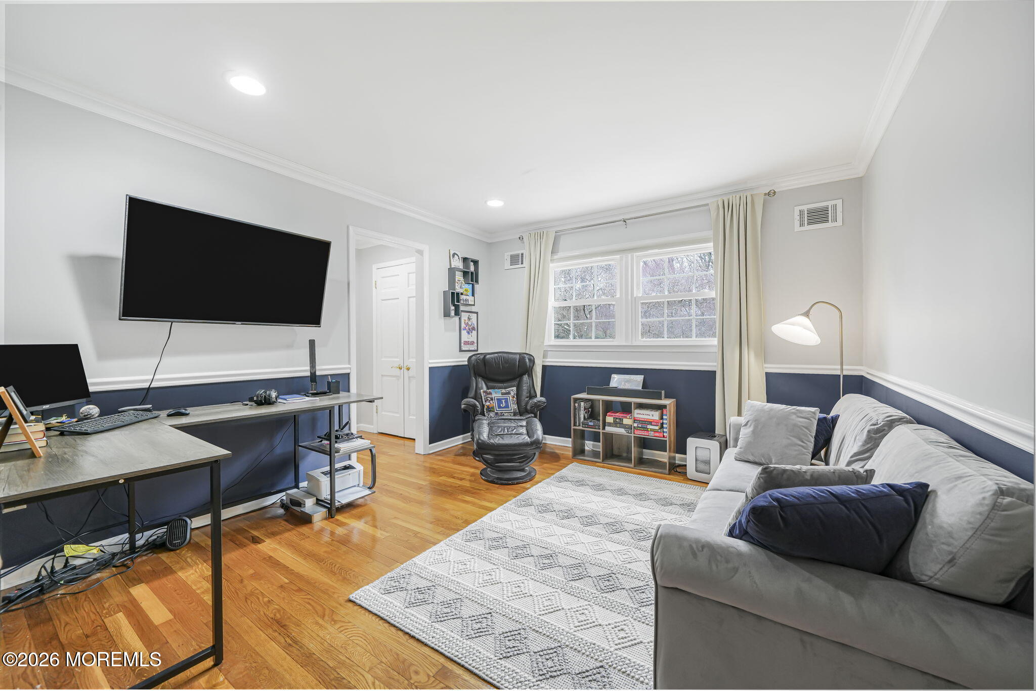 15 Huntley Road Holmdel, NJ 07733 - Photo 21 of 49 Primary Sitting room