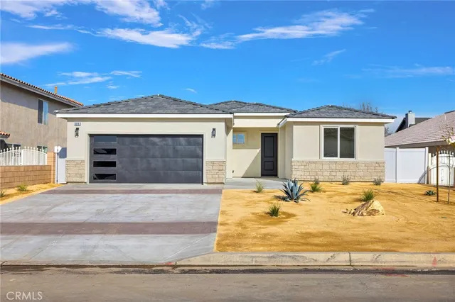$575,000 | 13525 Sea Gull Drive, Victorville, CA 92395