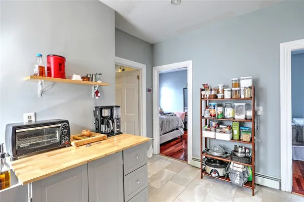 $2,750 | 390 Hope Street, Unit 2, Providence, RI 02906