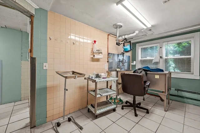 $579,900 | 577 Grove Street, Worcester, MA 01605