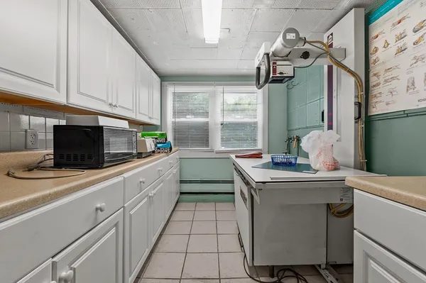 $579,000 | 577 Grove Street, Worcester, MA 01605