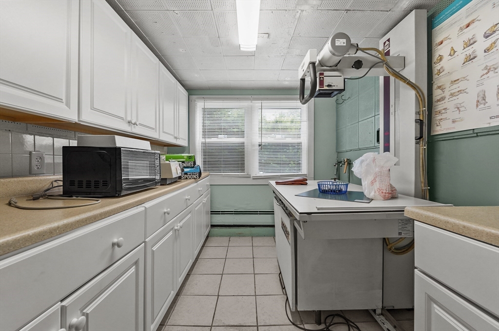 577 Grove Street Worcester, MA 01605 - Photo 30 of 39