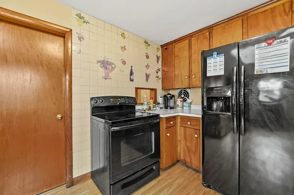 $579,000 | 577 Grove Street, Worcester, MA 01605