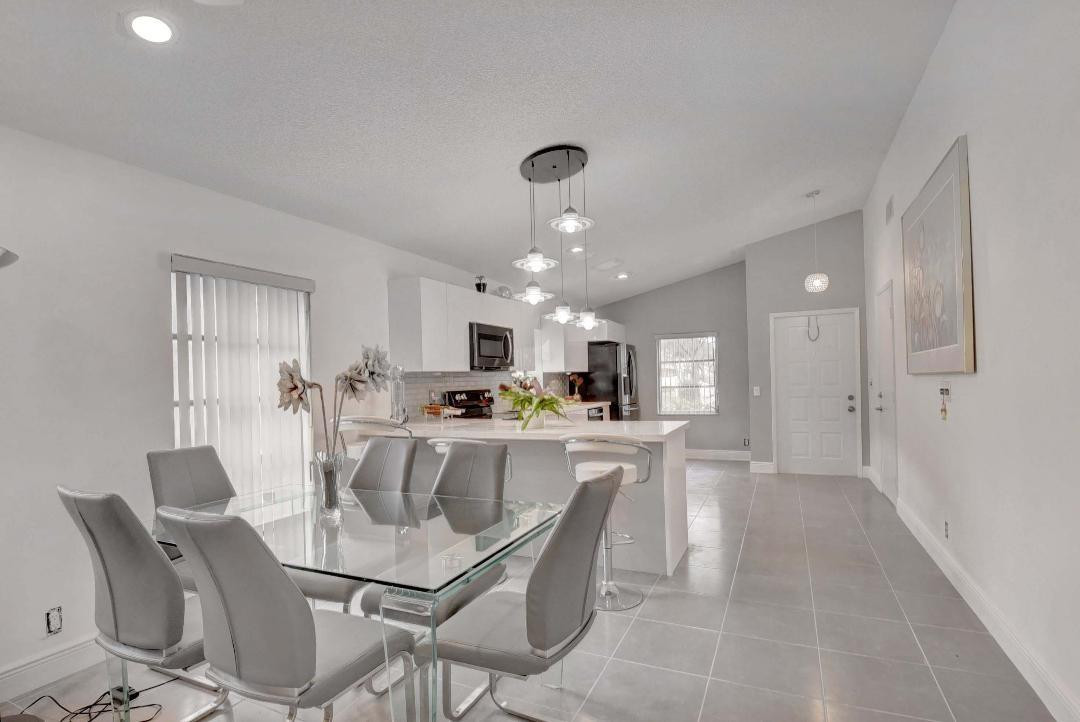 8082 Springtree Road, Unit 8082 Boca Raton, FL 33496 - Photo 6 of 10 Photo 6