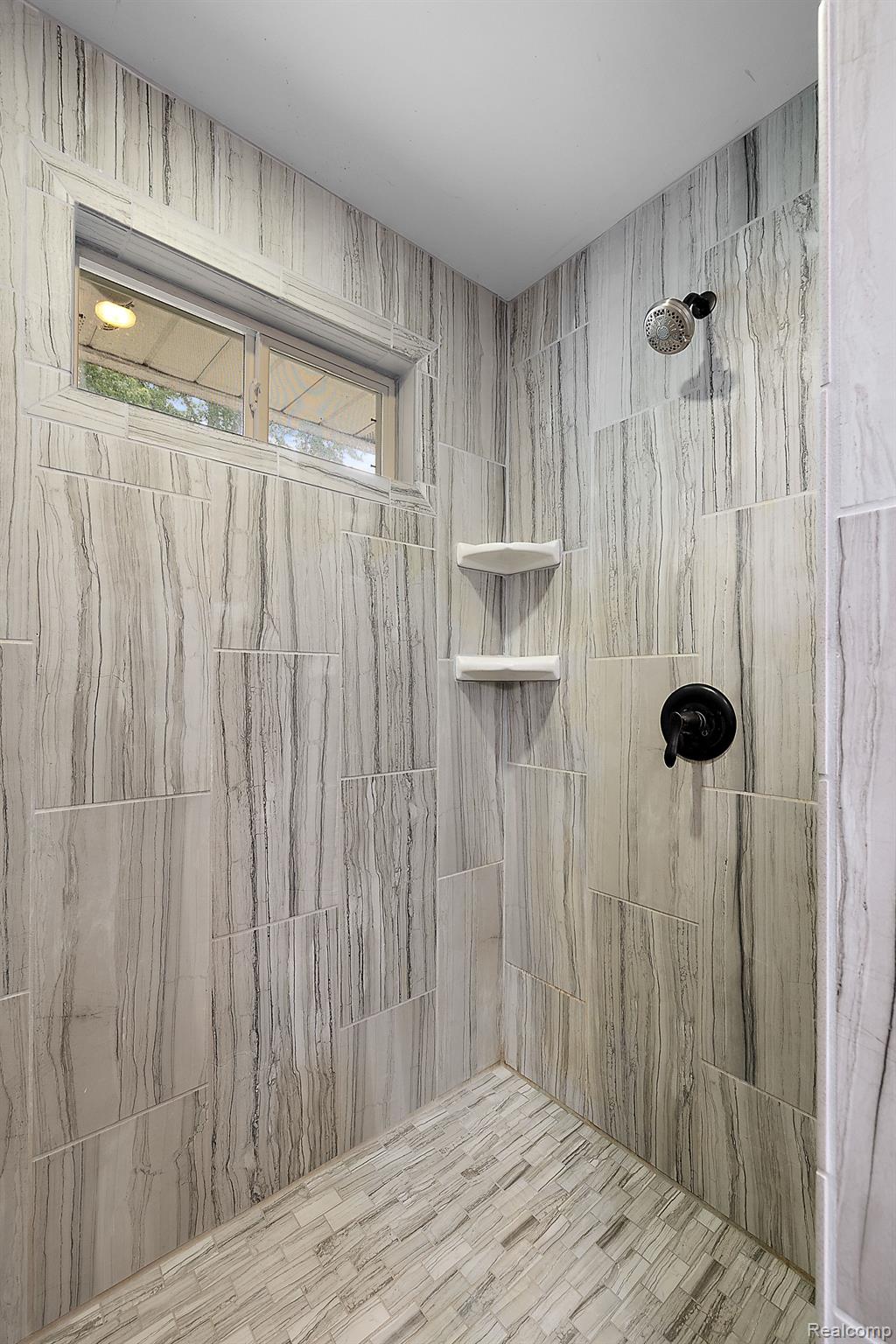 3269 South Vassar Road Davison, MI 48423 - Photo 15 of 35 Gallery Image 15
