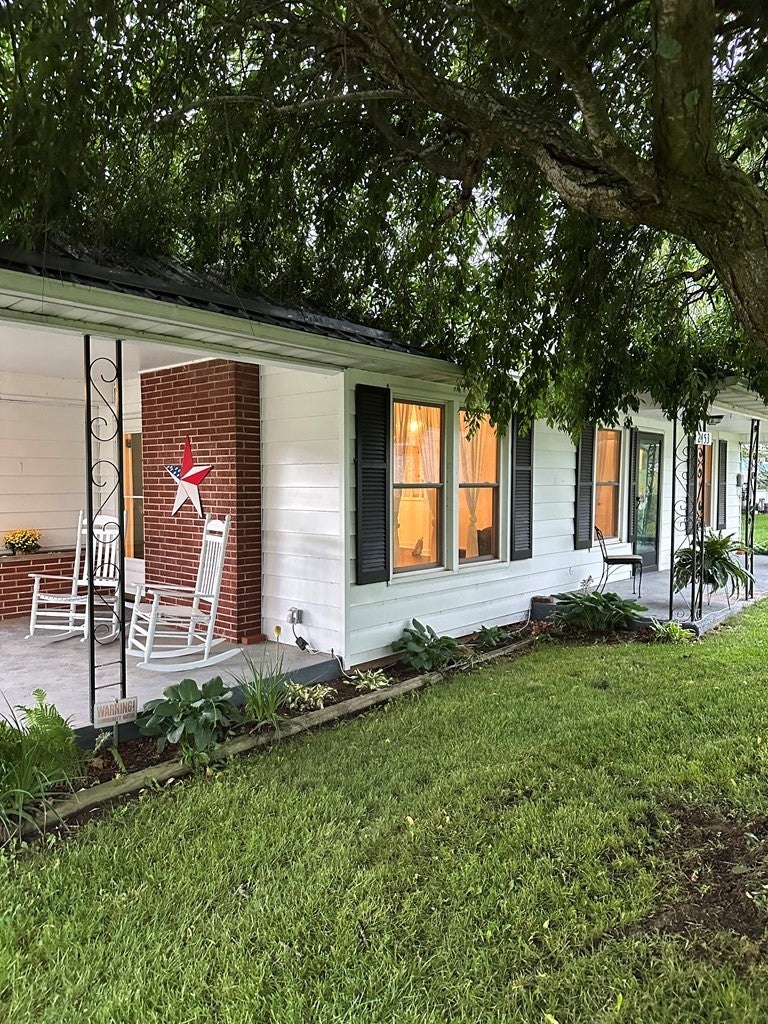 2453 Austinville Road Austinville, VA 24312 - Photo 3 of 61 Gallery Image 3