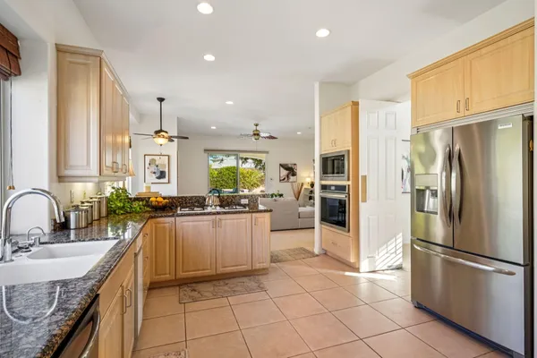 $949,000 | 64 Paris Way, Rancho Mirage, CA 92270