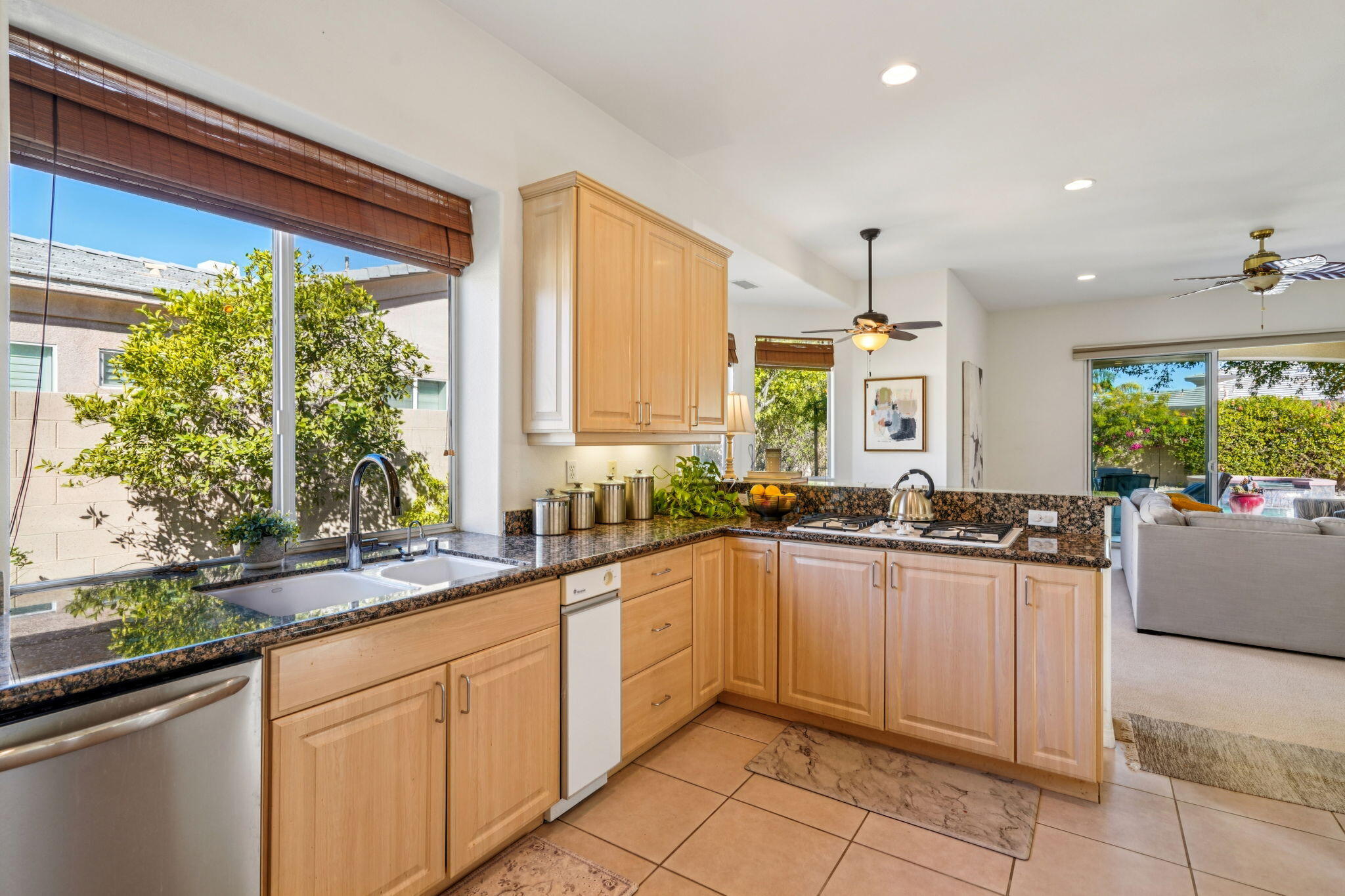 64 Paris Way Rancho Mirage, CA 92270 - Photo 13 of 47 Kitchen