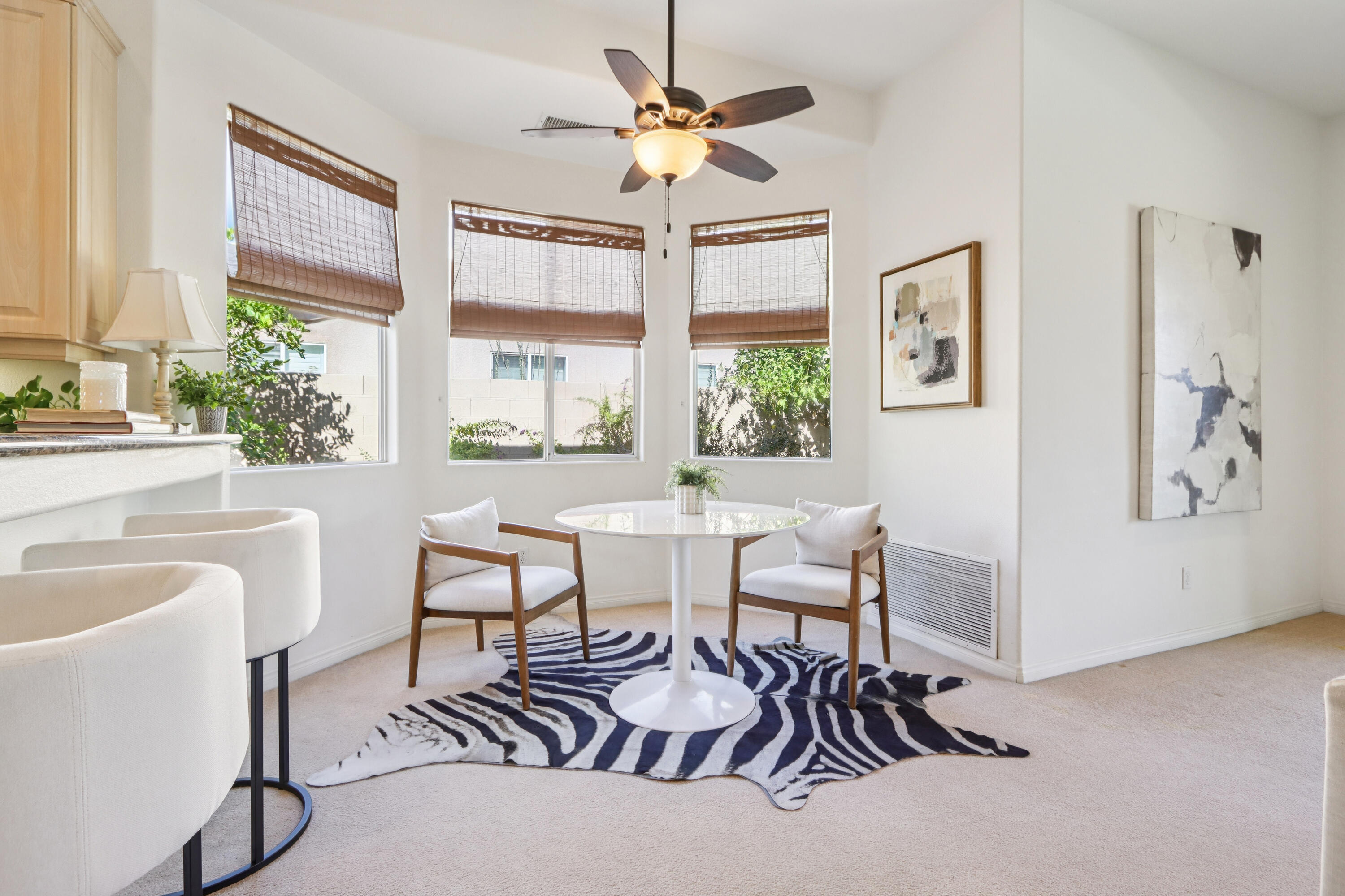 64 Paris Way Rancho Mirage, CA 92270 - Photo 15 of 47 Breakfast Nook and Bar