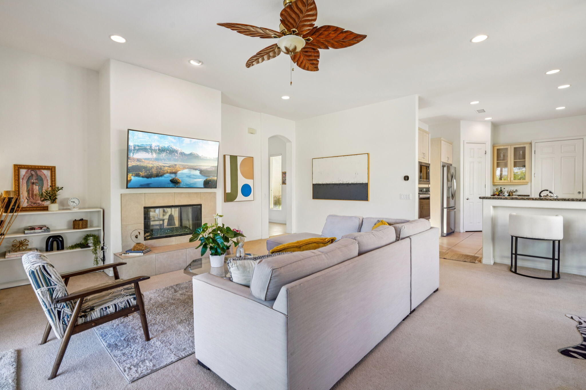 64 Paris Way Rancho Mirage, CA 92270 - Photo 16 of 47 Family Room