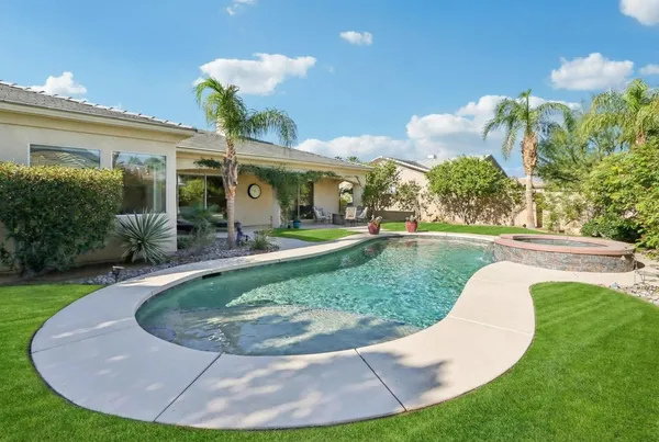 $949,000 | 64 Paris Way, Rancho Mirage, CA 92270