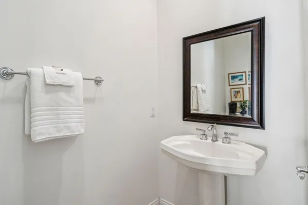 $949,000 | 64 Paris Way, Rancho Mirage, CA 92270
