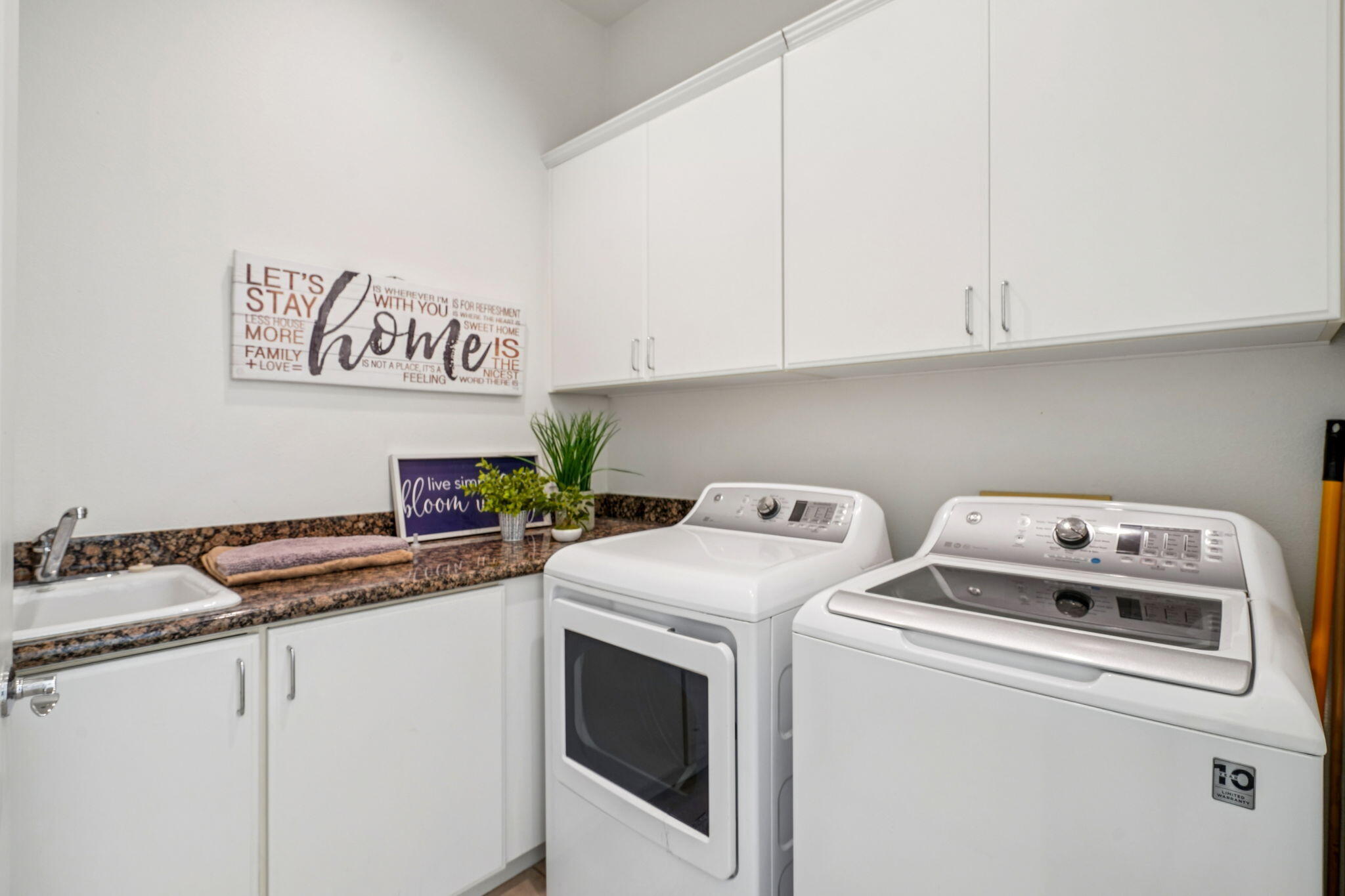 64 Paris Way Rancho Mirage, CA 92270 - Photo 34 of 47 Laundry