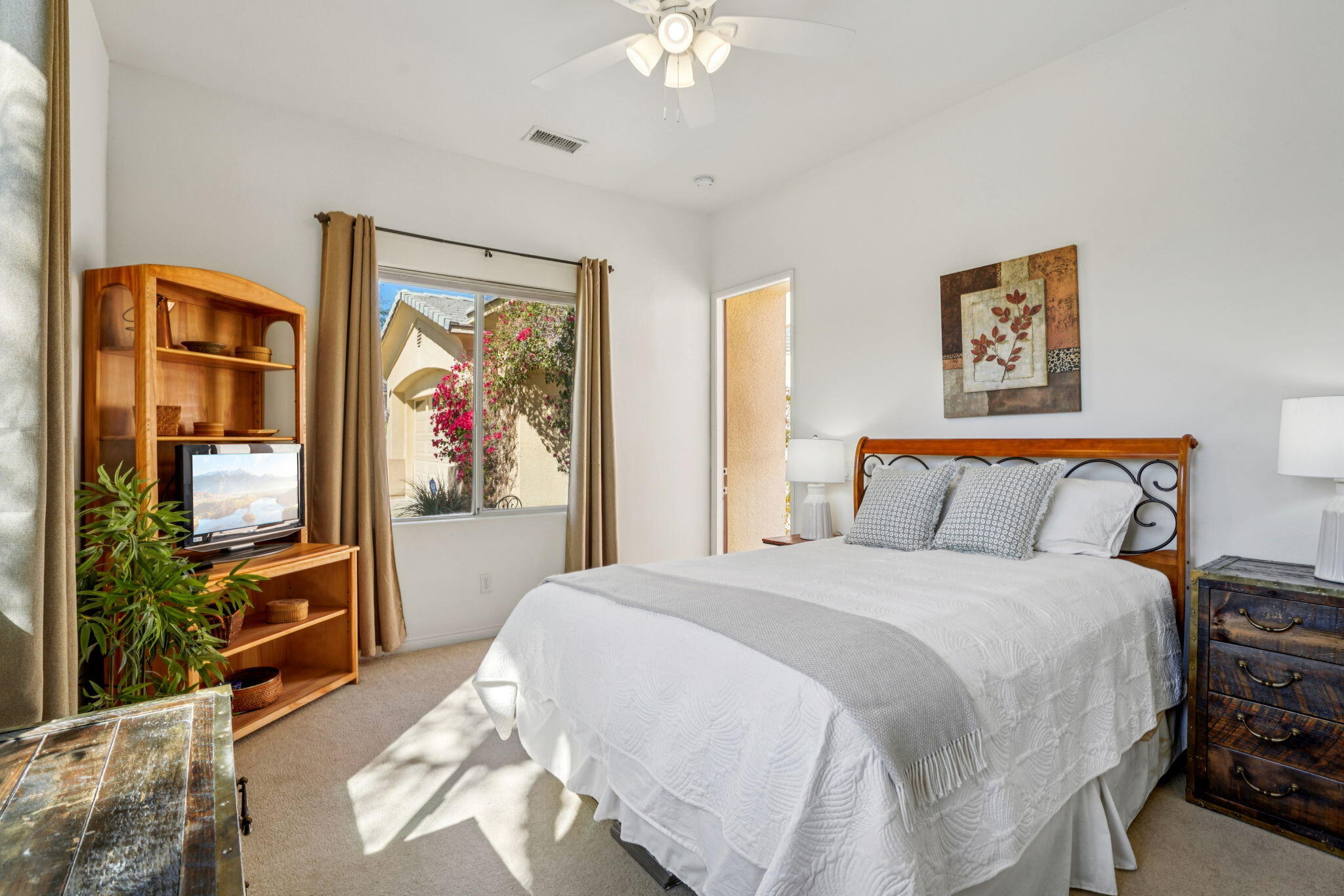 64 Paris Way Rancho Mirage, CA 92270 - Photo 38 of 47 Detached Casita with southwest views