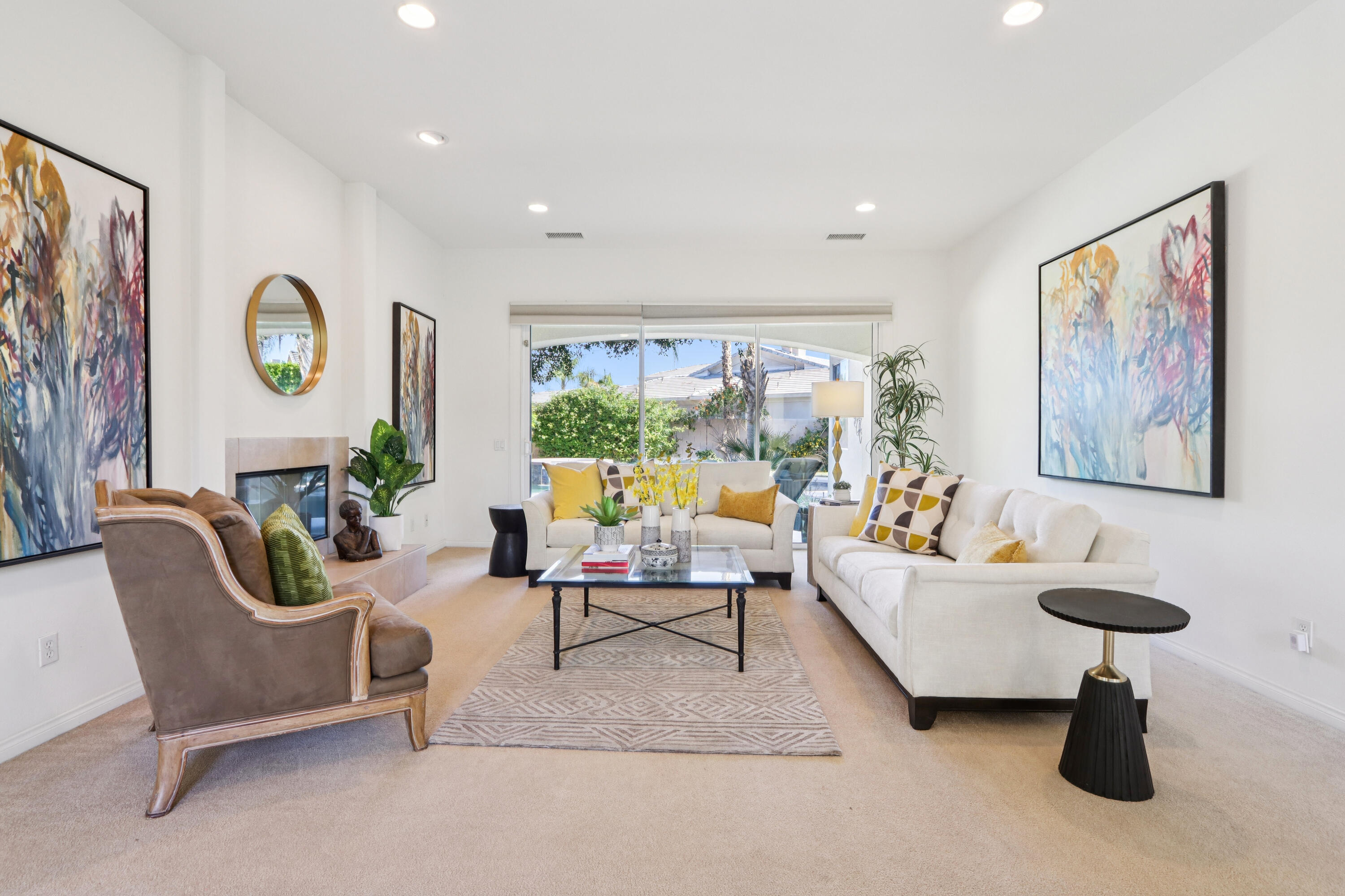 64 Paris Way Rancho Mirage, CA 92270 - Photo 6 of 47 Living Room