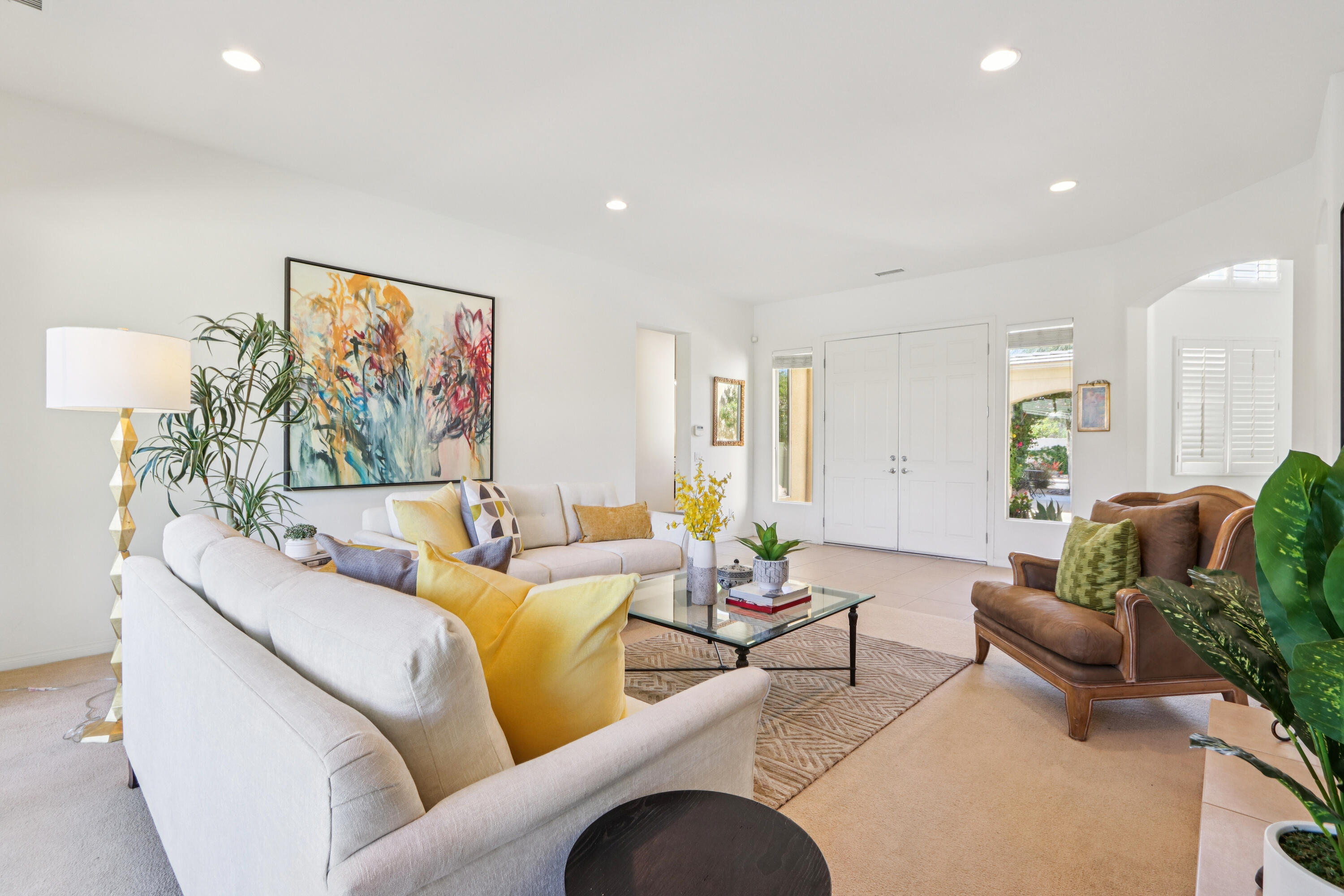 64 Paris Way Rancho Mirage, CA 92270 - Photo 7 of 47 Living Room