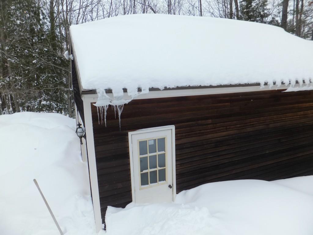 40 Chicopee Road Standish, ME 04084 - Photo 26 of 29 Garage- Side View