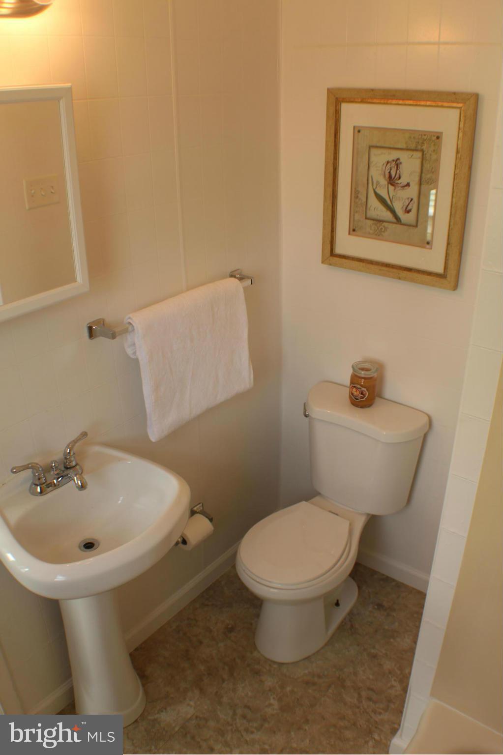 4604 Ritchie Highway Baltimore, MD 21225 - Photo 10 of 26 Bath