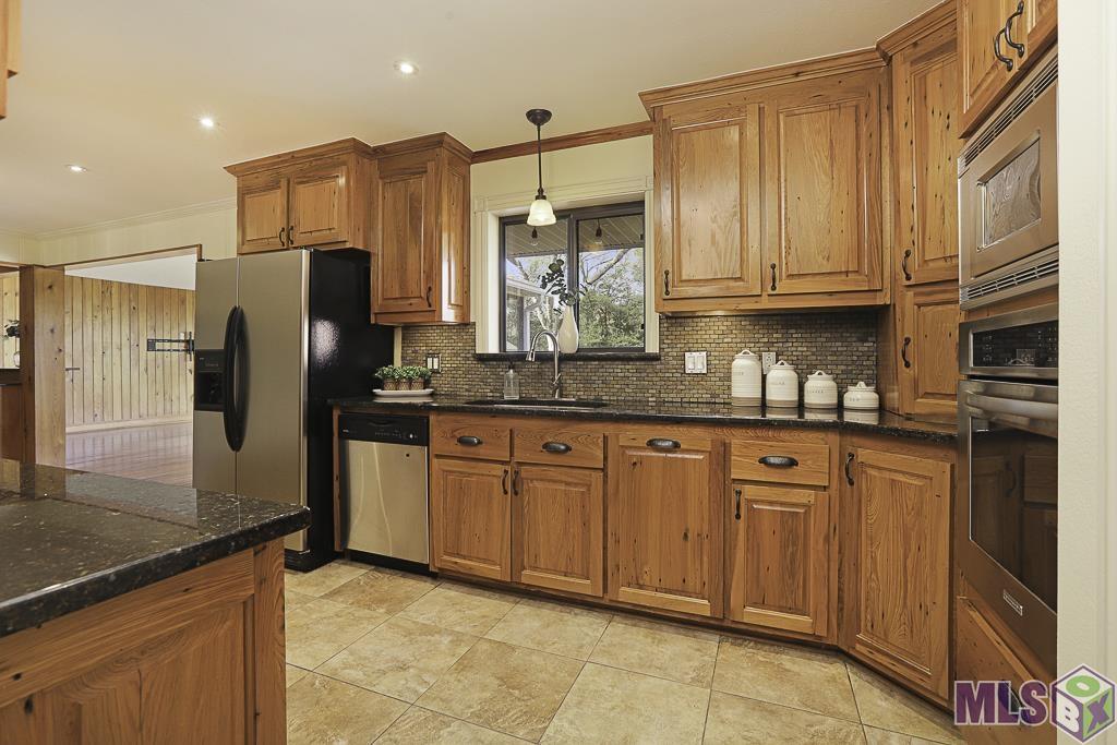 465 Albert Hart Drive Baton Rouge, LA 70808 - Photo 13 of 37