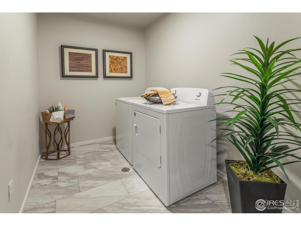 6931 4th St Road, Unit 4 Greeley, CO 80634 - Photo 32 of 34 EXAMPLE PHOTO: LAUNDRY