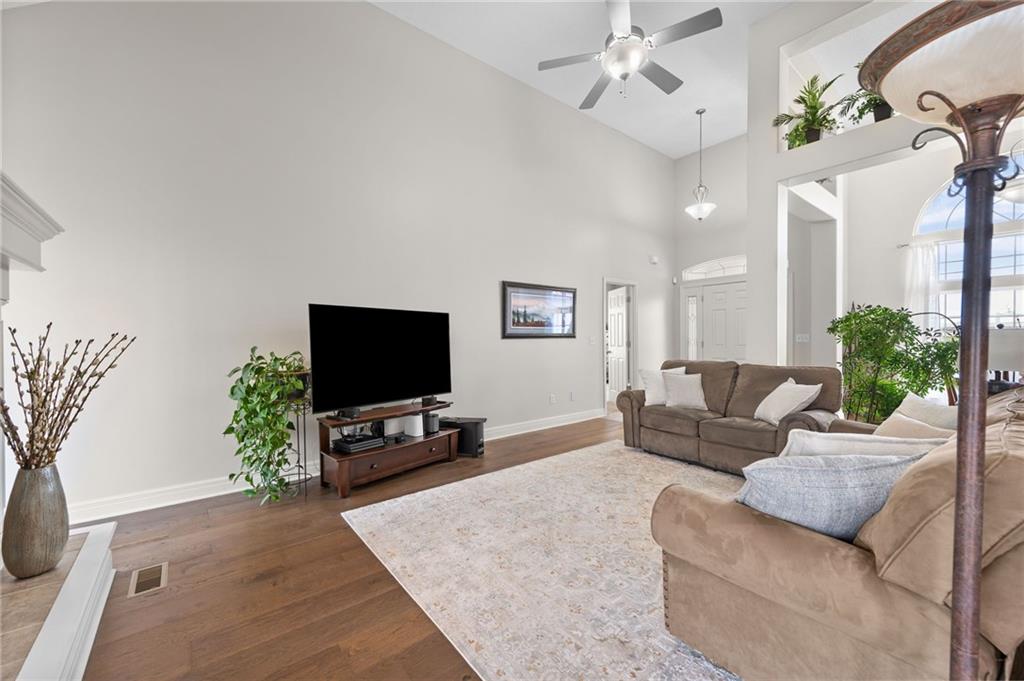 545 South Minter Road Grain Valley, MO 64029 - Photo 8 of 42