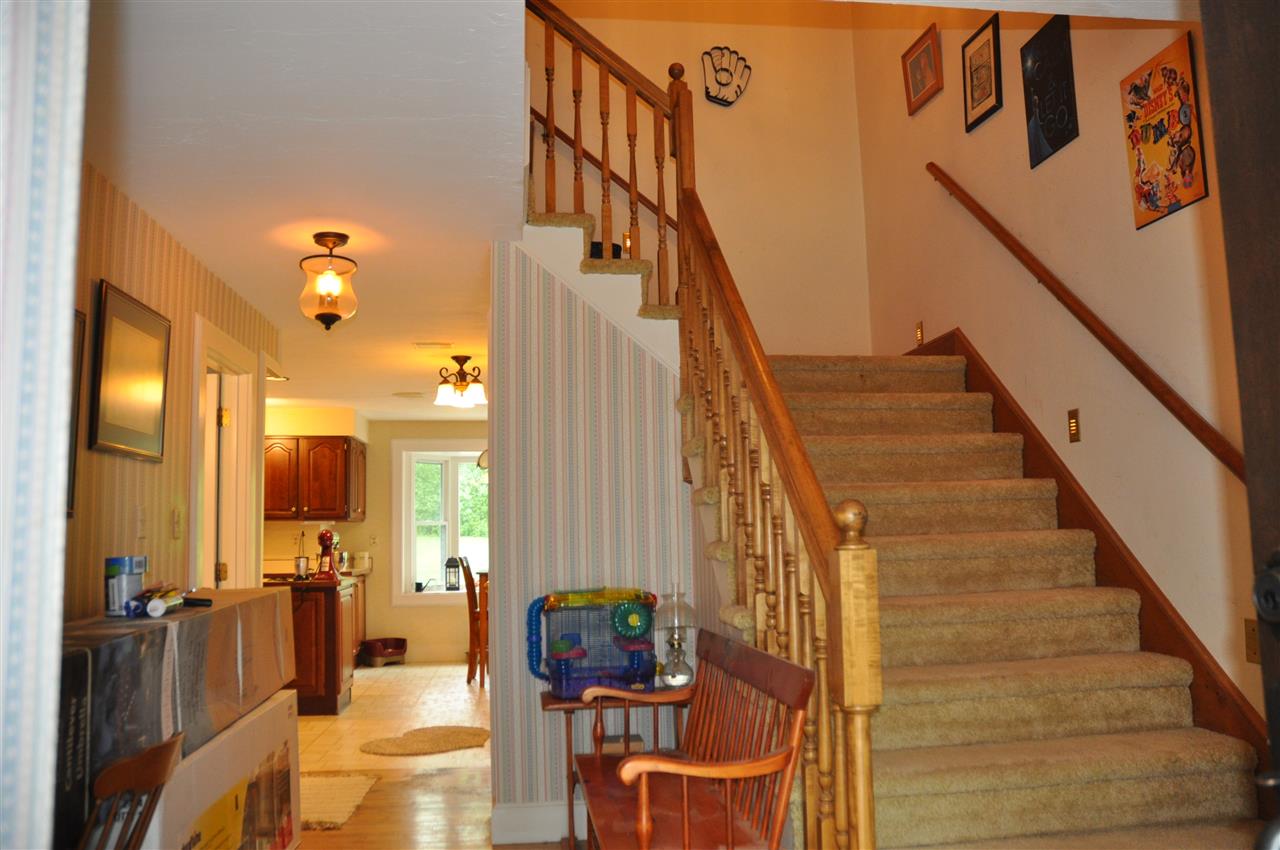 183 Griffin Road Deerfield, NH 03037 - Photo 14 of 40